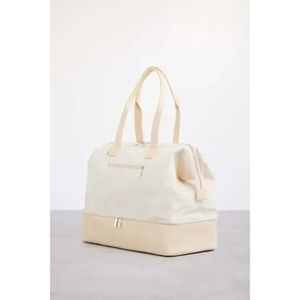 NWT Beis The Convertible Weekender in Beige